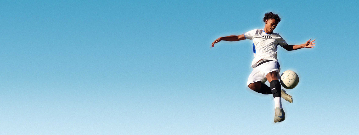 FODBOLDUDSTYR, DER GØR EN FORSKEL.